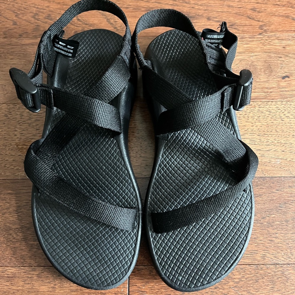 Chaco black Z1 sandals